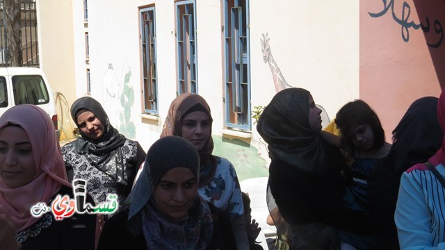 كفرقاسم – فيديو: بساتين الامل, السلام , والمحبة تحتفل بعيد الام على انغام عمو انس وجوقته ..
